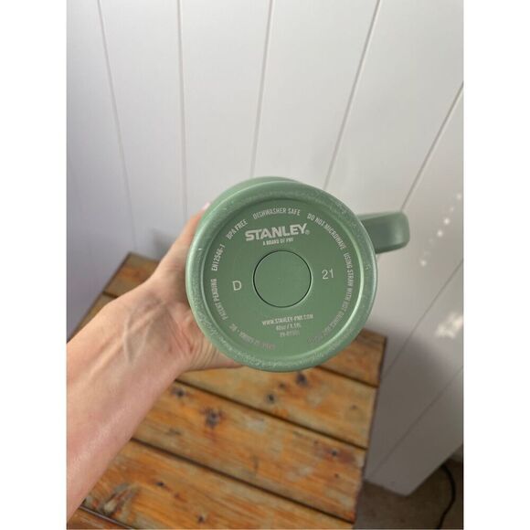 Stanley OG SHRUB 40 oz Adventure Quencher Stainless Steel Tumbler - Picture 9 of 12